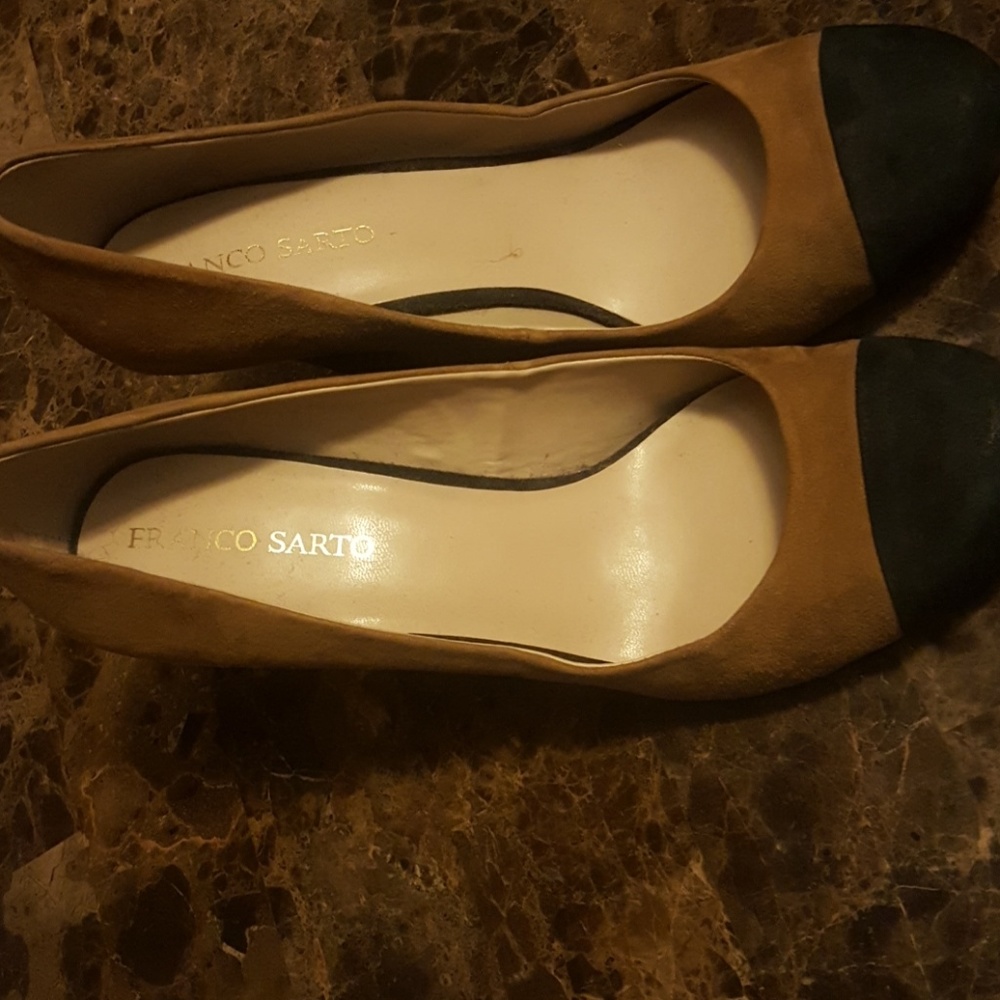 Lovely brown and black franco sarto heels. Sz 11